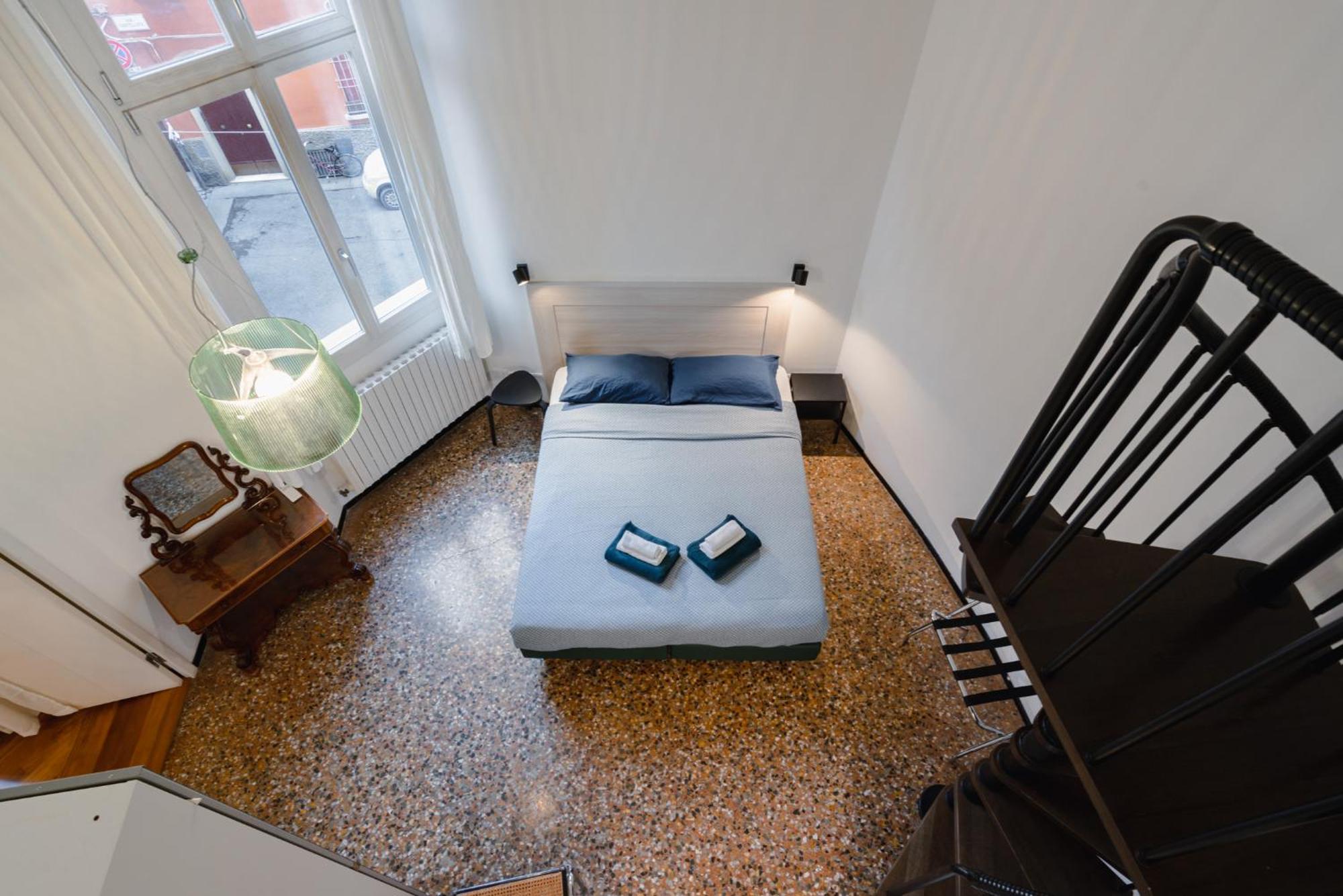 Palazzo Rialto Antique Apartment Bologna Bagian luar foto